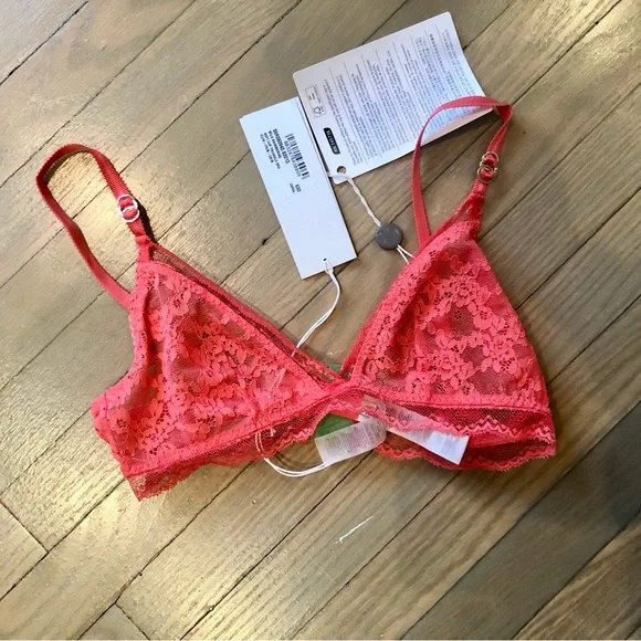 Stella McCartney bra in coral lace - Picture 1 of 4